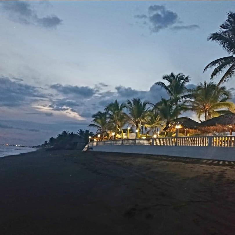 Hotel La Casona Beach El Guayabo Extérieur photo
